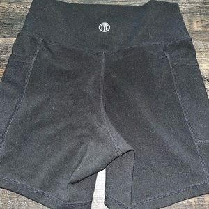 Til you collapse spandex with pockets